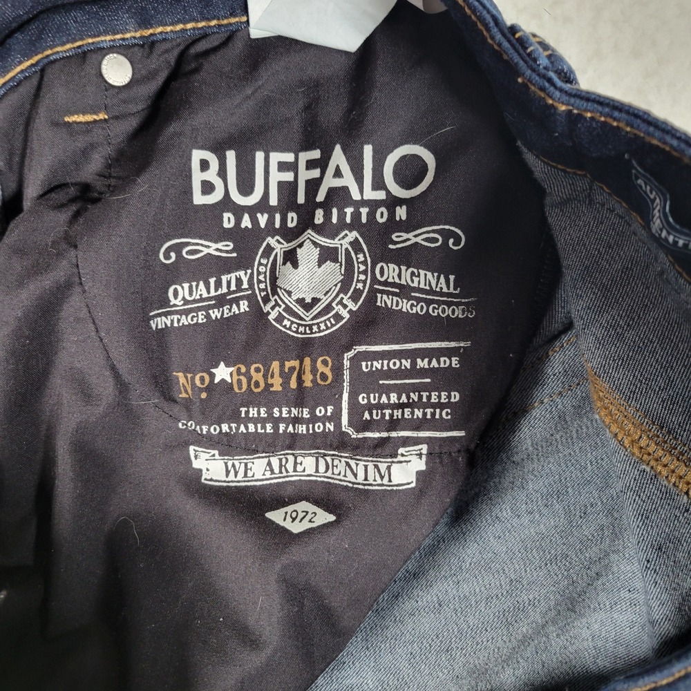 Buffalo David Bitton Jeans Mens 40x30 Dark Indigo Straight Six Mid Rise Denim - Picture 7 of 14